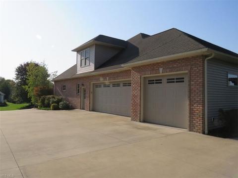 3071 Blue Ash Ave NW, Canton, OH 44708 photo 3