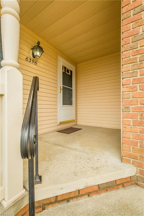 6396 Groton St NW, Canton, OH 44708 photo 2