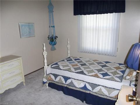 5721 E 146th St, Maple Heights, OH 44137 photo 8