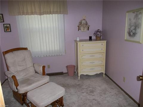 5721 E 146th St, Maple Heights, OH 44137 photo 6