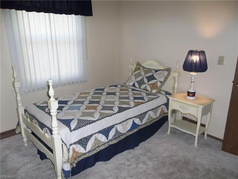 5721 E 146th St, Maple Heights, OH 44137 photo 7