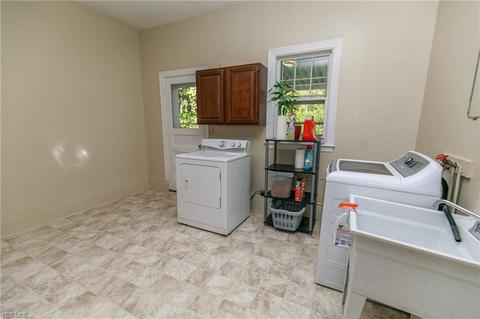 6039 Baetz Ct, Elyria, OH 44035 photo 24
