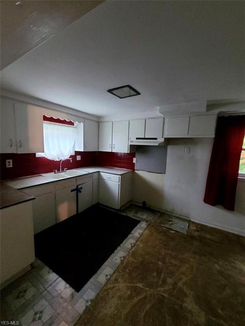 315 W River Rd N, Elyria, OH 44035 photo 8