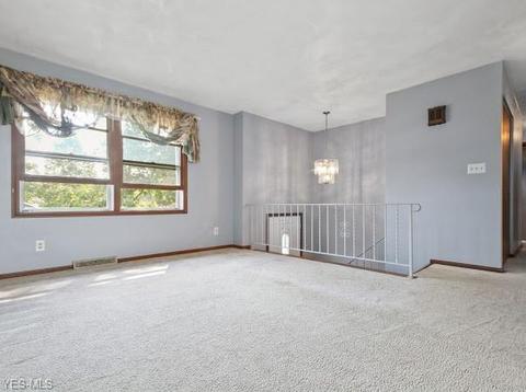 27 Wetmore Dr, Struthers, OH 44471 photo 5