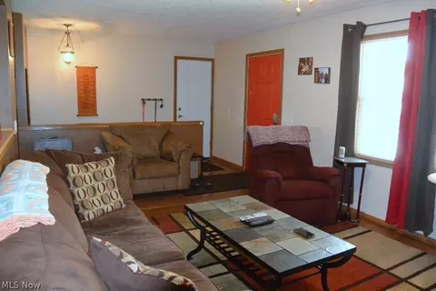 336 Horseshoe Dr, Lagrange, OH 44050 photo 5