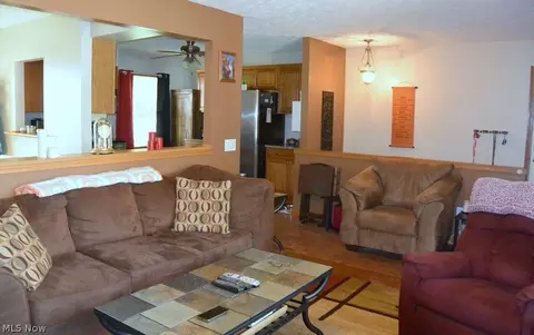 336 Horseshoe Dr, Lagrange, OH 44050 photo 6