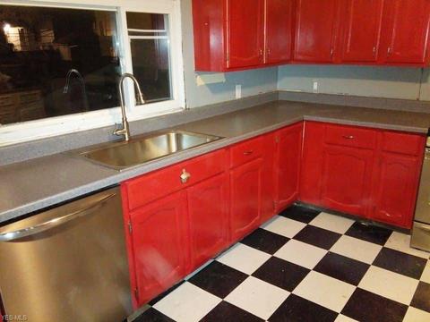 321 S York St, Wheeling, WV 26003 photo 5