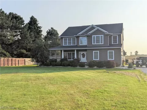 912 Berlin Rd, Huron, OH 44839 photo 1