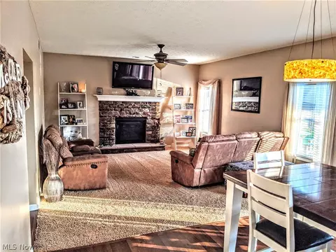 912 Berlin Rd, Huron, OH 44839 photo 10