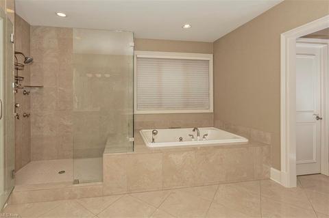 7234 Castle Pine Dr, Solon, OH 44139 photo 20