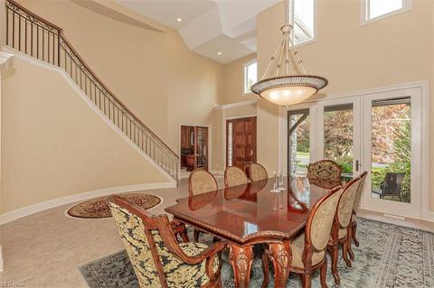 7234 Castle Pine Dr, Solon, OH 44139 photo 6