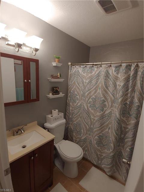 137 Samuel St, Elyria, OH 44035 photo 10