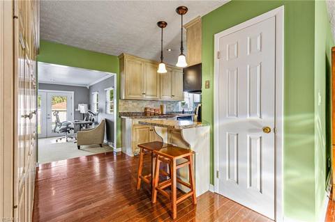 1824 Eldon Dr, Wickliffe, OH 44092 photo 5