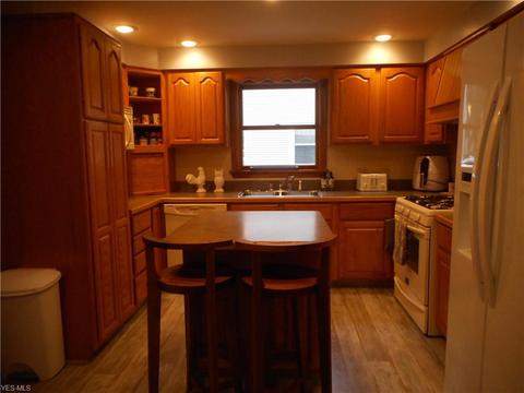 827 Edenridge Dr, Boardman, OH 44512 photo 7