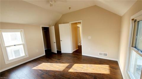 839 Bond St, Elyria, OH 44035 photo 9