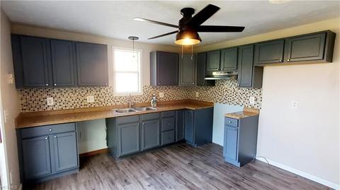 839 Bond St, Elyria, OH 44035 photo 4