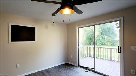 839 Bond St, Elyria, OH 44035 photo 5
