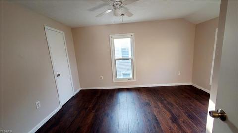 839 Bond St, Elyria, OH 44035 photo 11
