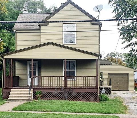 839 Bond St, Elyria, OH 44035 photo 1