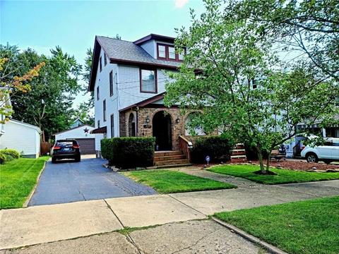 327 E Kline St, Girard, OH 44420 photo 3