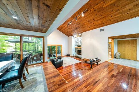 883 Old Spring Rd, Copley, OH 44321 photo 6