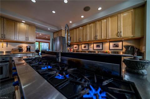 883 Old Spring Rd, Copley, OH 44321 photo 14