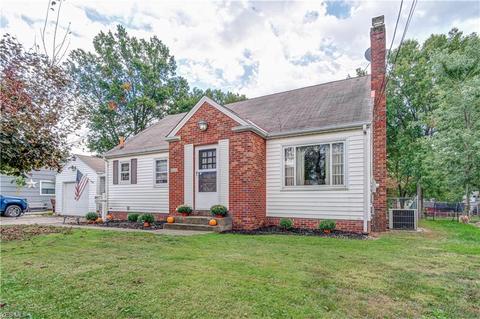 2938 20th St NW, Canton, OH 44708 photo 1