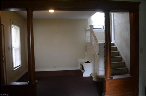 63 Eber Ave, Akron, OH 44305 photo 3