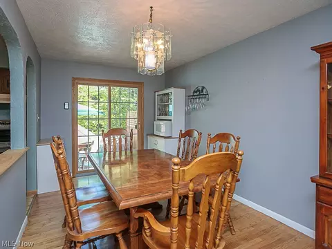 8100 Pinehurst Dr, Parma, OH 44129 photo 10