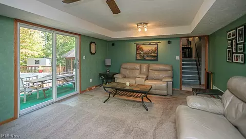 8100 Pinehurst Dr, Parma, OH 44129 photo 7