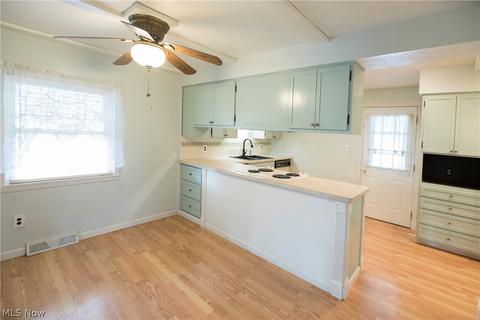 7328 Broadview Rd, Parma, OH 44134 photo 9