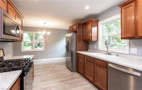 533 Cornell Ave, Elyria, OH 44035 photo 14