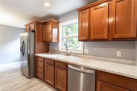 533 Cornell Ave, Elyria, OH 44035 photo 15