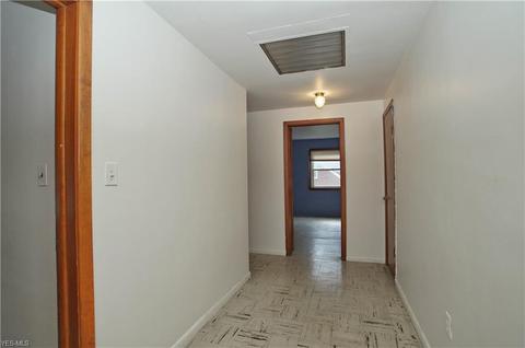 407 E 266th St, Euclid, OH 44132 photo 23