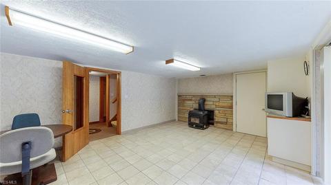 34520 Maple Dr, Solon, OH 44139 photo 25