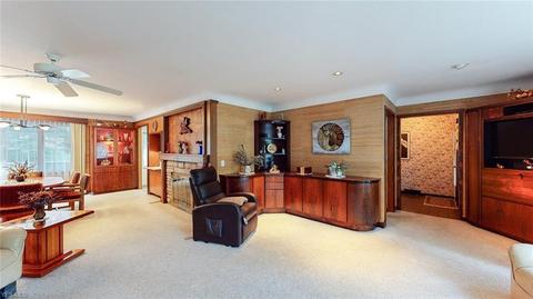 34520 Maple Dr, Solon, OH 44139 photo 5