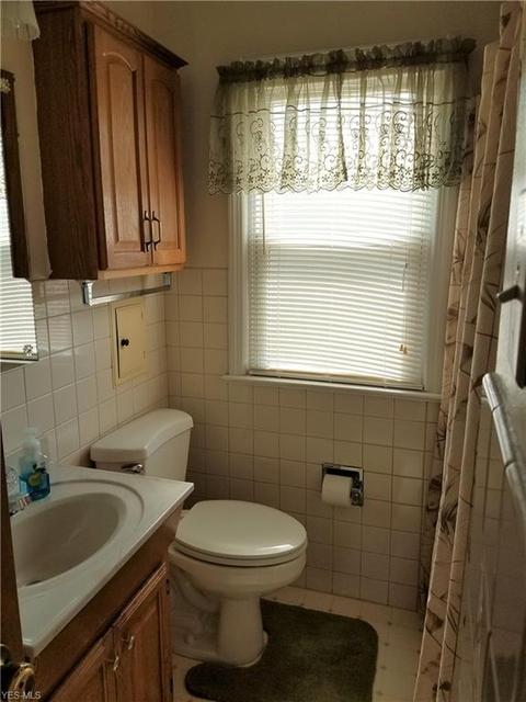 5411 Forest Ave, Parma, OH 44129 photo 12