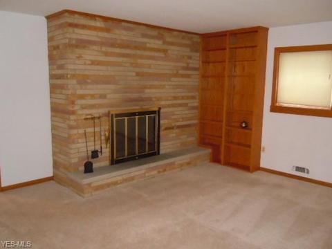 79 Baker St, Berea, OH 44017 photo 6