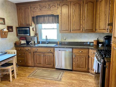 41811 Griswold Rd, Elyria, OH 44035 photo 8