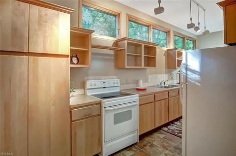 2312 Blake Rd, Wadsworth, OH 44281 photo 6