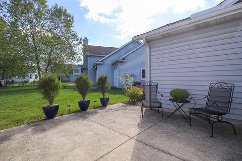 121 Gleneagle Dr, Elyria, OH 44035 photo 4