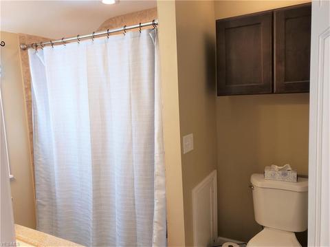 135 Maple Ave, Chardon, OH 44024 photo 24