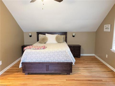 135 Maple Ave, Chardon, OH 44024 photo 22