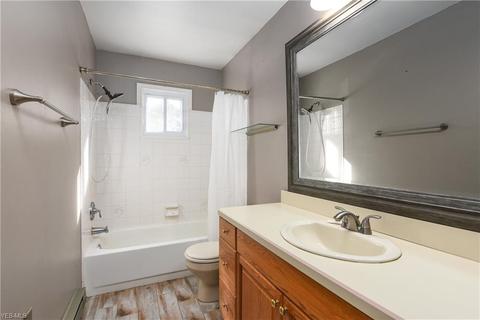 10252 Dewhurst Rd, Elyria, OH 44035 photo 16