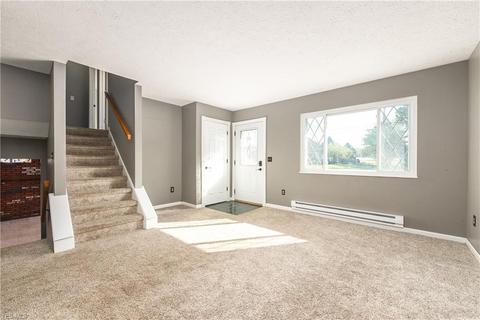 10252 Dewhurst Rd, Elyria, OH 44035 photo 3