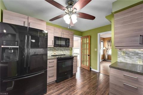 99 Jacqueline Dr, Berea, OH 44017 photo 15