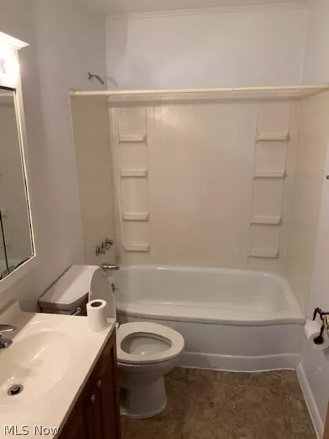 4084 Gregus Ave E, Lorain, OH 44055 photo 10