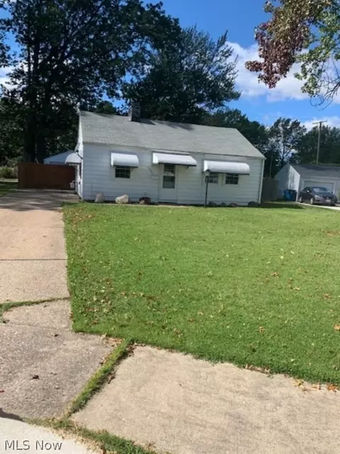 4084 Gregus Ave E, Lorain, OH 44055 photo 1