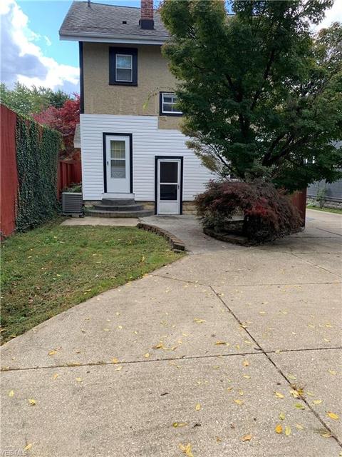 183 E Mapledale Ave, Akron, OH 44301 photo 3