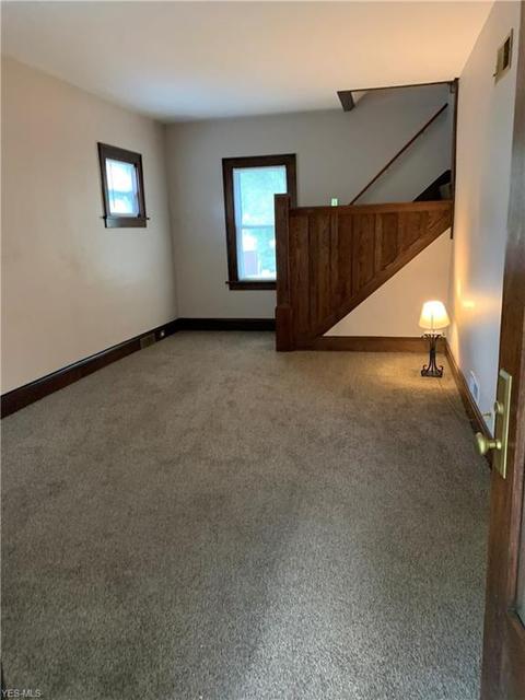 183 E Mapledale Ave, Akron, OH 44301 photo 8